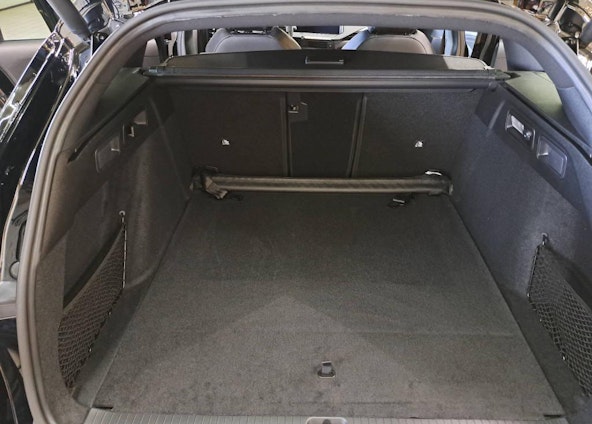 Vehicle image 10 Vehicle image 10