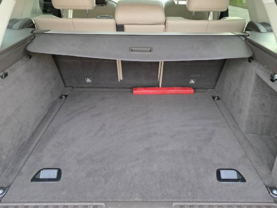 Vehicle image 10 Vehicle image 10