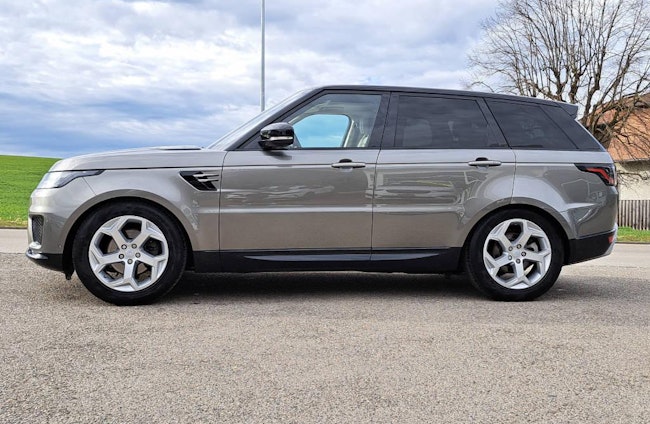 Vehicle image 4 Vehicle image 4