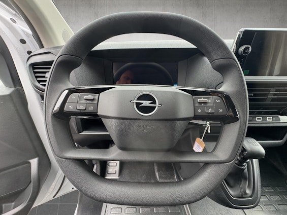 Vehicle image 12 Vehicle image 12