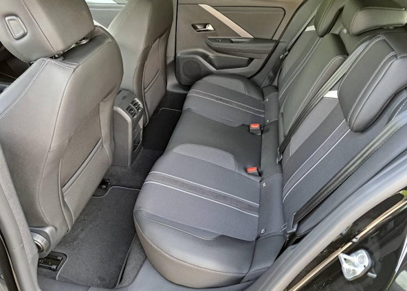 Vehicle image 8 Vehicle image 8