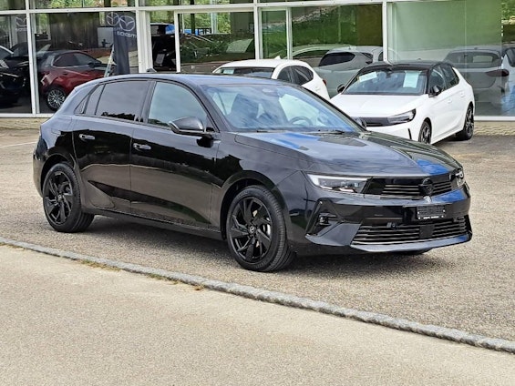 Vehicle image 3 Vehicle image 3