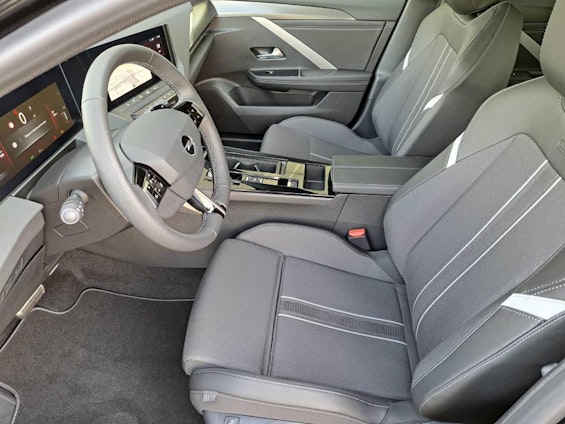 Vehicle image 7 Vehicle image 7