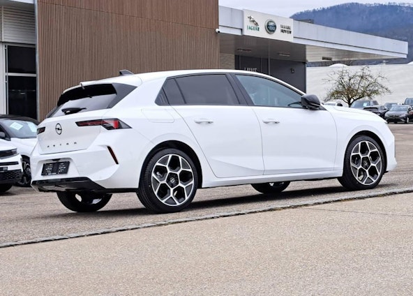 Vehicle image 5 Vehicle image 5