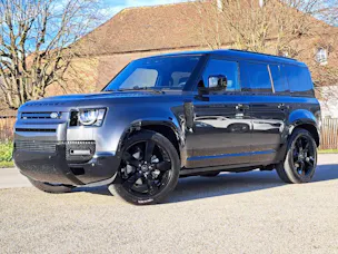 Land Rover Defender 110 3.0 D I6 250 X-Dynamic SE