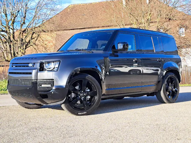Land Rover Defender 110 3.0 D I6 250 X-Dynamic SE