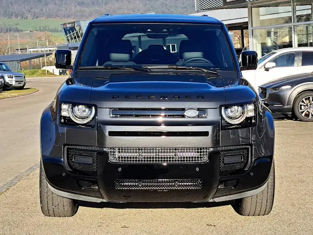 Land Rover Defender 110 3.0 D I6 250 X-Dynamic SE