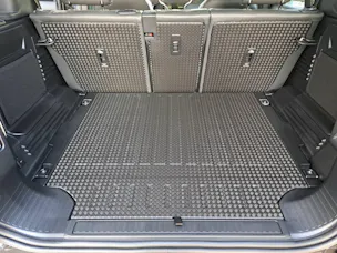 Land Rover Defender 110 3.0 D I6 250 X-Dynamic SE