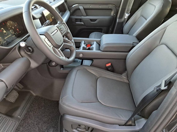 Vehicle image 7 Vehicle image 7