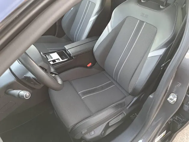 Opel Astra 1.6 T PHEV 180cv Swiss Plus