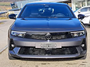 Opel Astra 1.6 T PHEV 180cv Swiss Plus