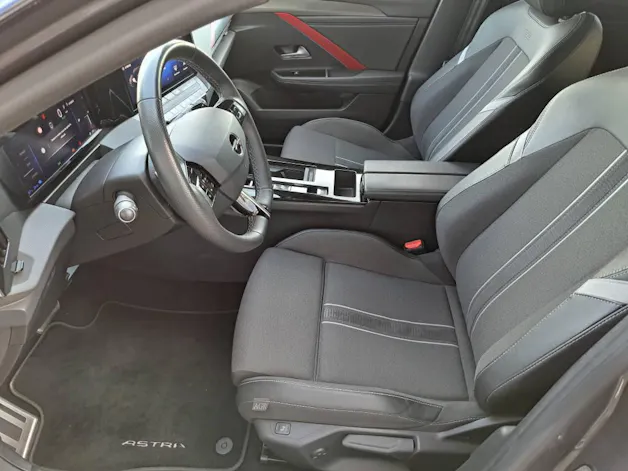 Opel Astra 1.6 T PHEV 180cv Swiss Plus