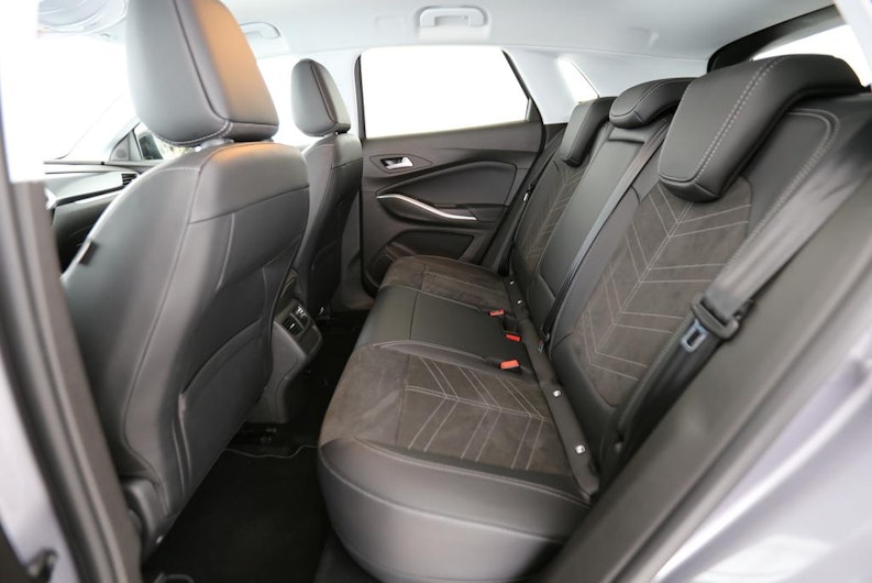 Vehicle image OPEL GRANDLAND