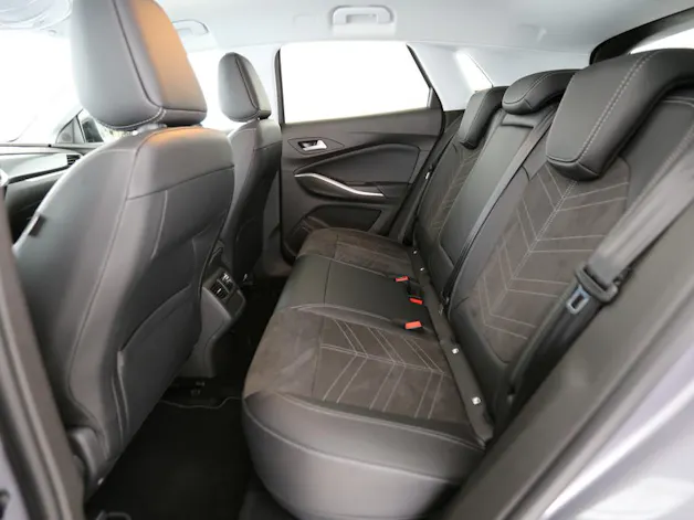 Opel Grandland 1.6 T PHEV Elegance