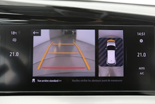 Vehicle image OPEL Grandland 1.6 T PHEV Elegance