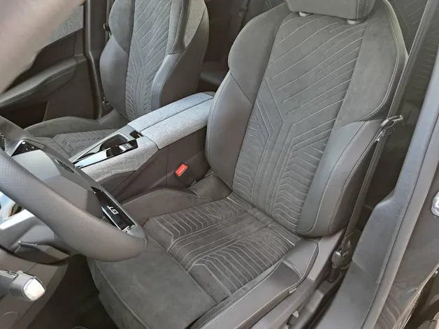 Peugeot 3008 1.2 Hybrid GT 145cv