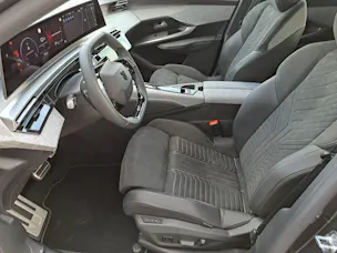 Peugeot 3008 1.2 Hybrid GT 145cv