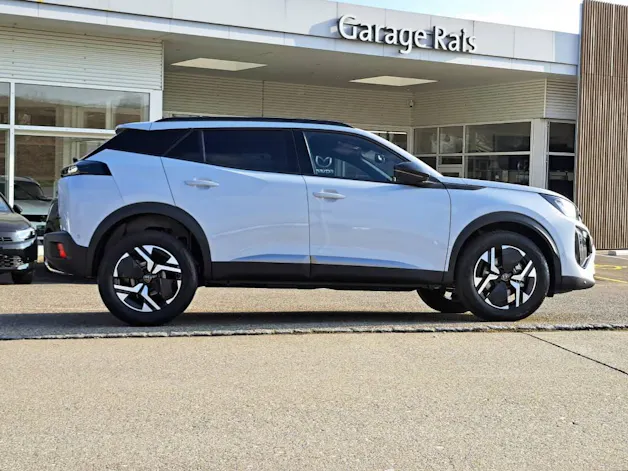 Peugeot 2008 1.2 Hybrid 145cv Allure