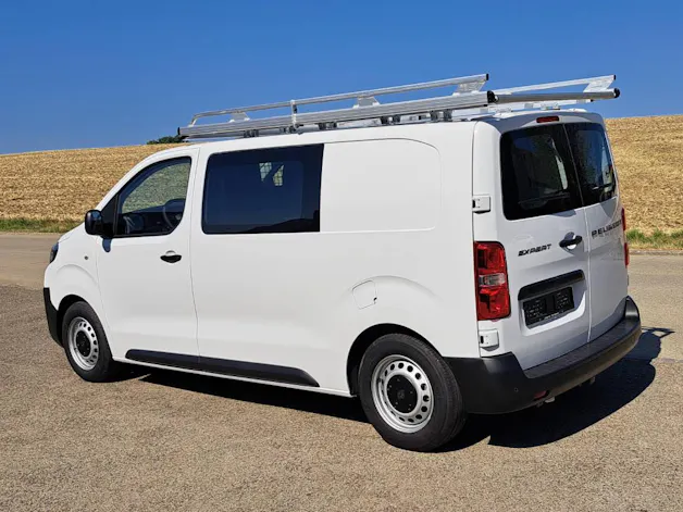 PEUGEOT Expert fourgon 1.5 BlueHDi 120cv - crochet