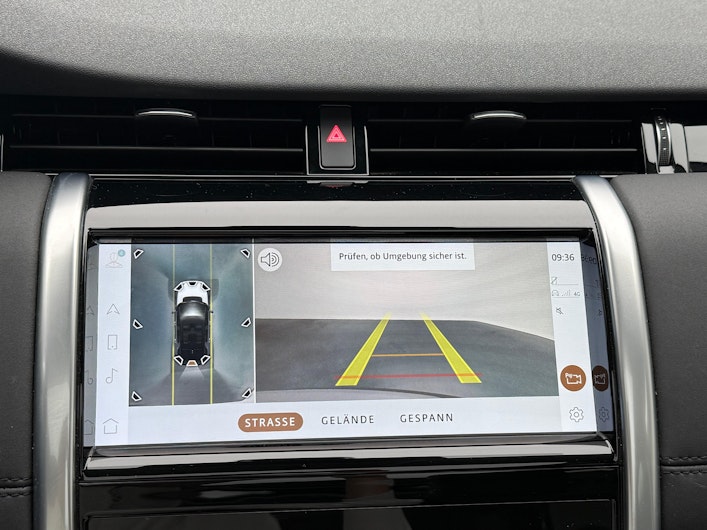 Vehicle image LAND ROVER DISCOVERY SPORT