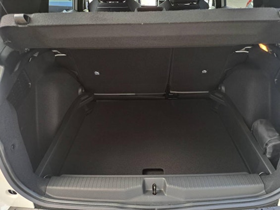 Vehicle image 10 Vehicle image 10