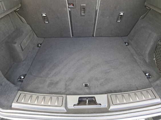 Vehicle image 10 Vehicle image 10