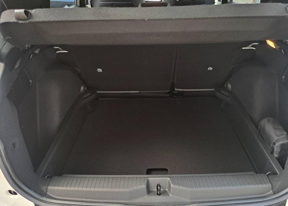 Vehicle image 10 Vehicle image 10