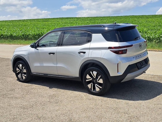 Vehicle image 2 Vehicle image 2