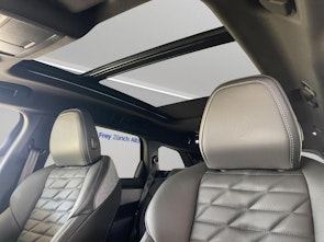 Vehicle image PEUGEOT 5008 1.2 Hybrid GT