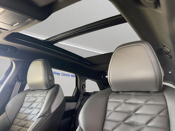 Vehicle image PEUGEOT 5008