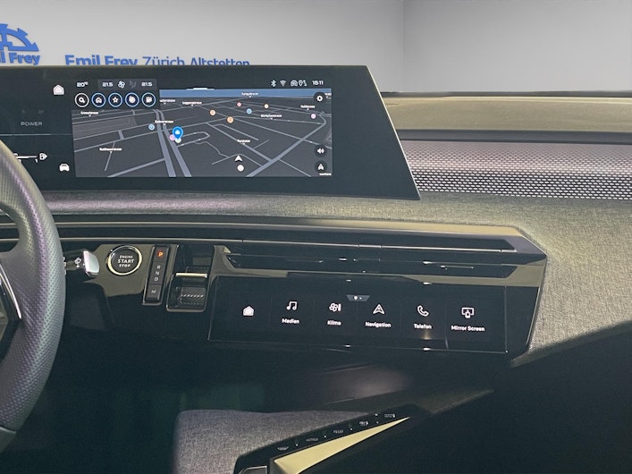 Vehicle image PEUGEOT 5008