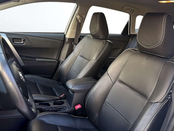 Vehicle image 9 Vehicle image 9