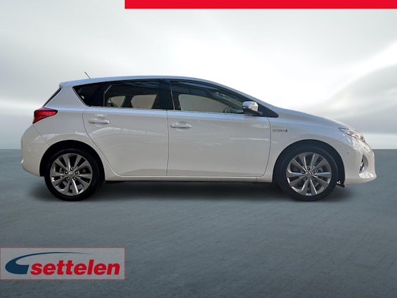 Vehicle image 3 Vehicle image 3