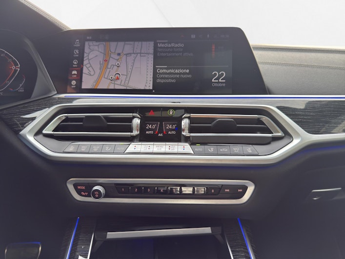 Vehicle image BMW X7