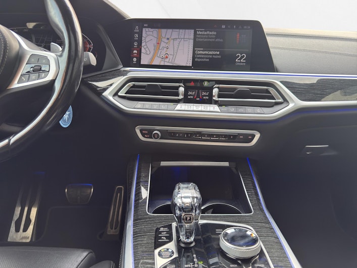 Vehicle image BMW X7