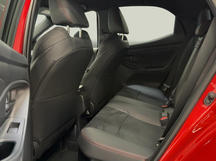 Vehicle image TOYOTA YARIS