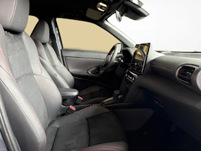 https://vehicle.imgix.net/4025349/2ac8c868-5553-4085-96ba-34eb7bd1fcd6.jpg