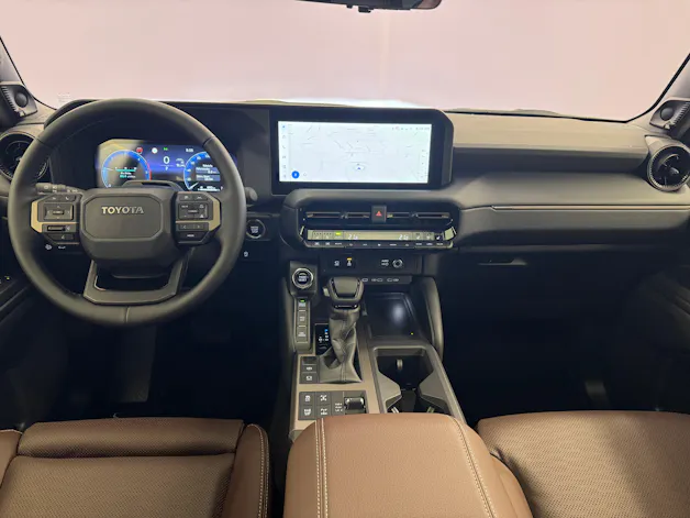 Toyota Land Cruiser 2.8 D 48V Invincible