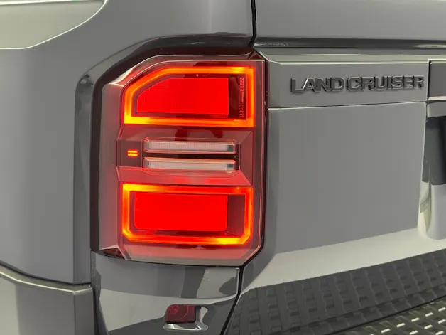 Toyota Land Cruiser 2.8 D 48V Invincible