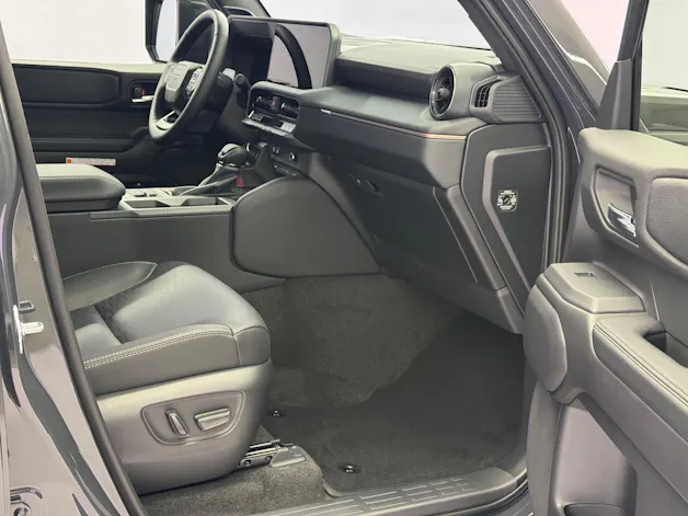 Toyota Land Cruiser 2.8 D 48V Invincible