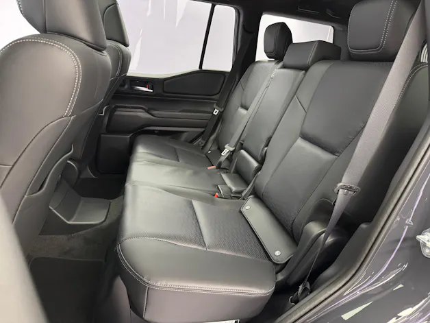 Toyota Land Cruiser 2.8 D 48V Invincible