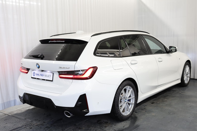 Vehicle image BMW 3 SERIES