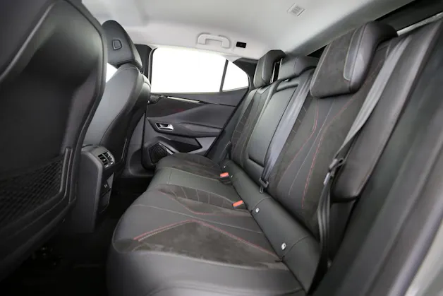 DS Automobiles 4 1.6 E-Tense Ligne Noire