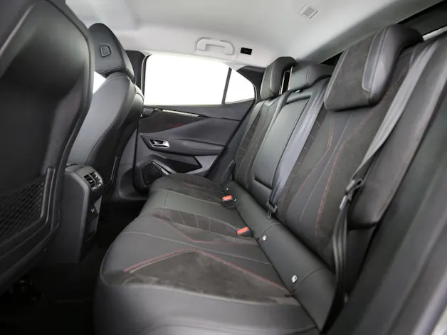 DS Automobiles 4 1.6 E-Tense Ligne Noire