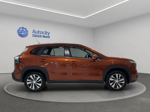 Suzuki S-Cross 1.4 T Compact Top Hybrid 4x4