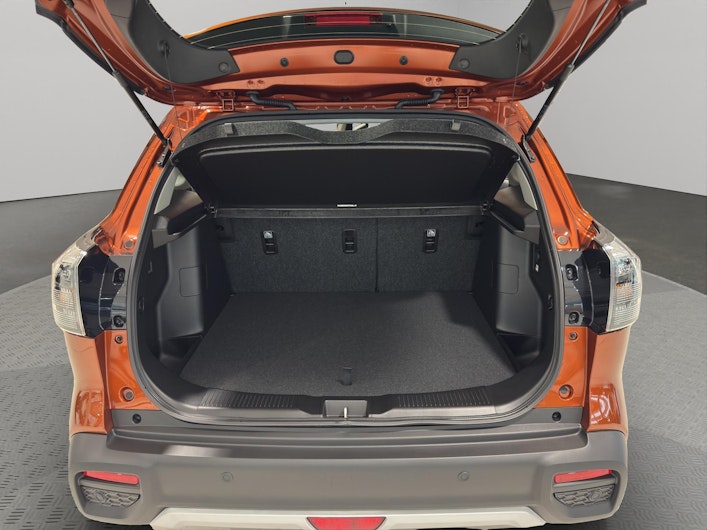 Vehicle image SUZUKI S-CROSS