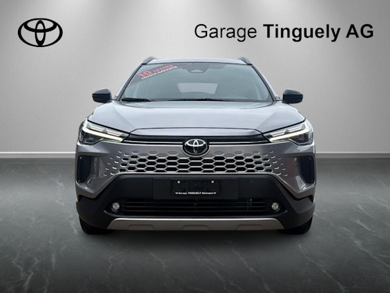 First vehicle image
