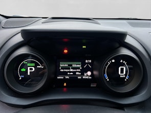 Vehicle image TOYOTA Yaris 1.5 VVT-i HSD GR Sport