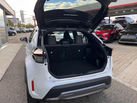 Vehicle image 6 Vehicle image 6