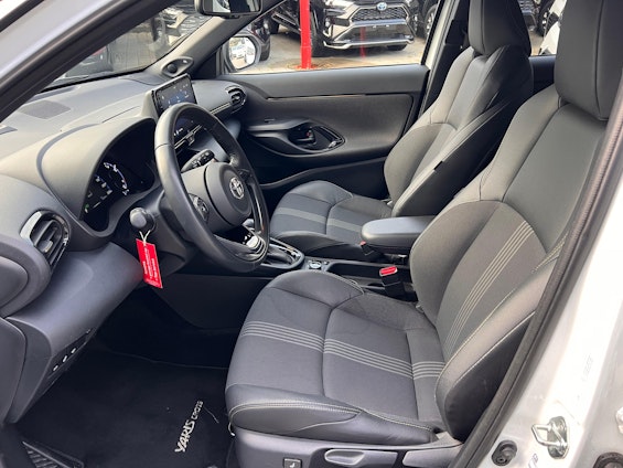 Vehicle image 8 Vehicle image 8